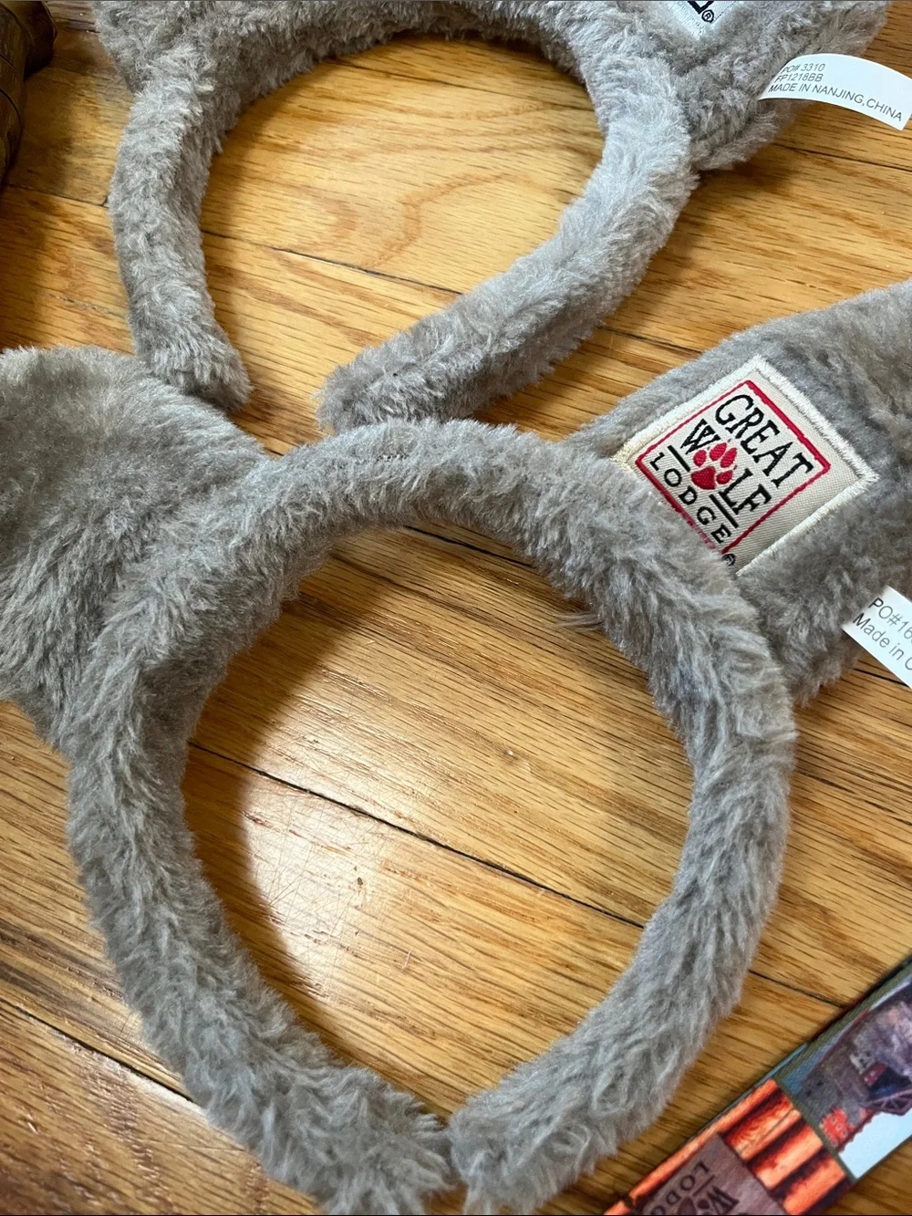 Great Wolf Lodge Brown Pouch, Wands, and accessories